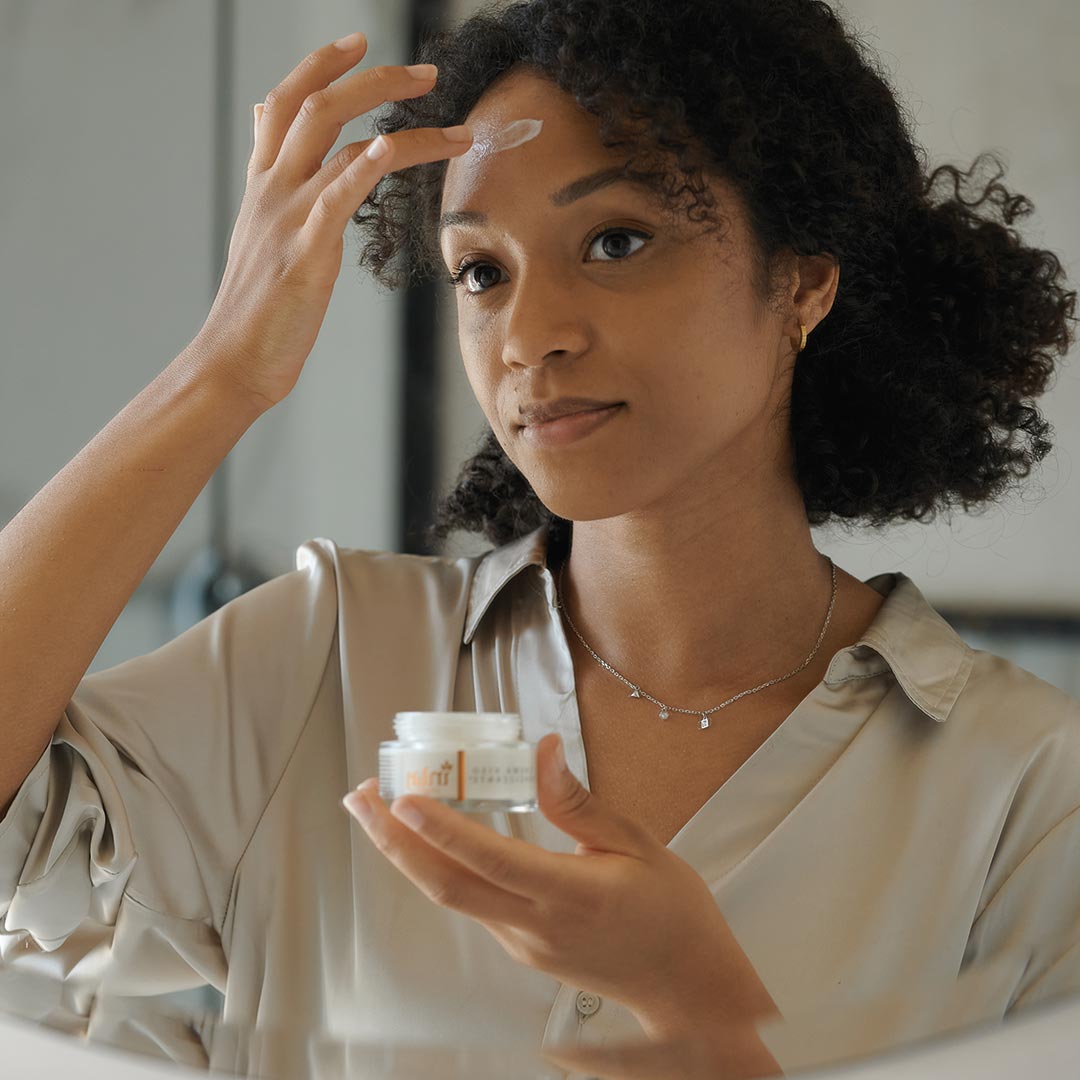 INTAJ Crema Viso OPACIZZANTE PURIFICANTE con Microbioma